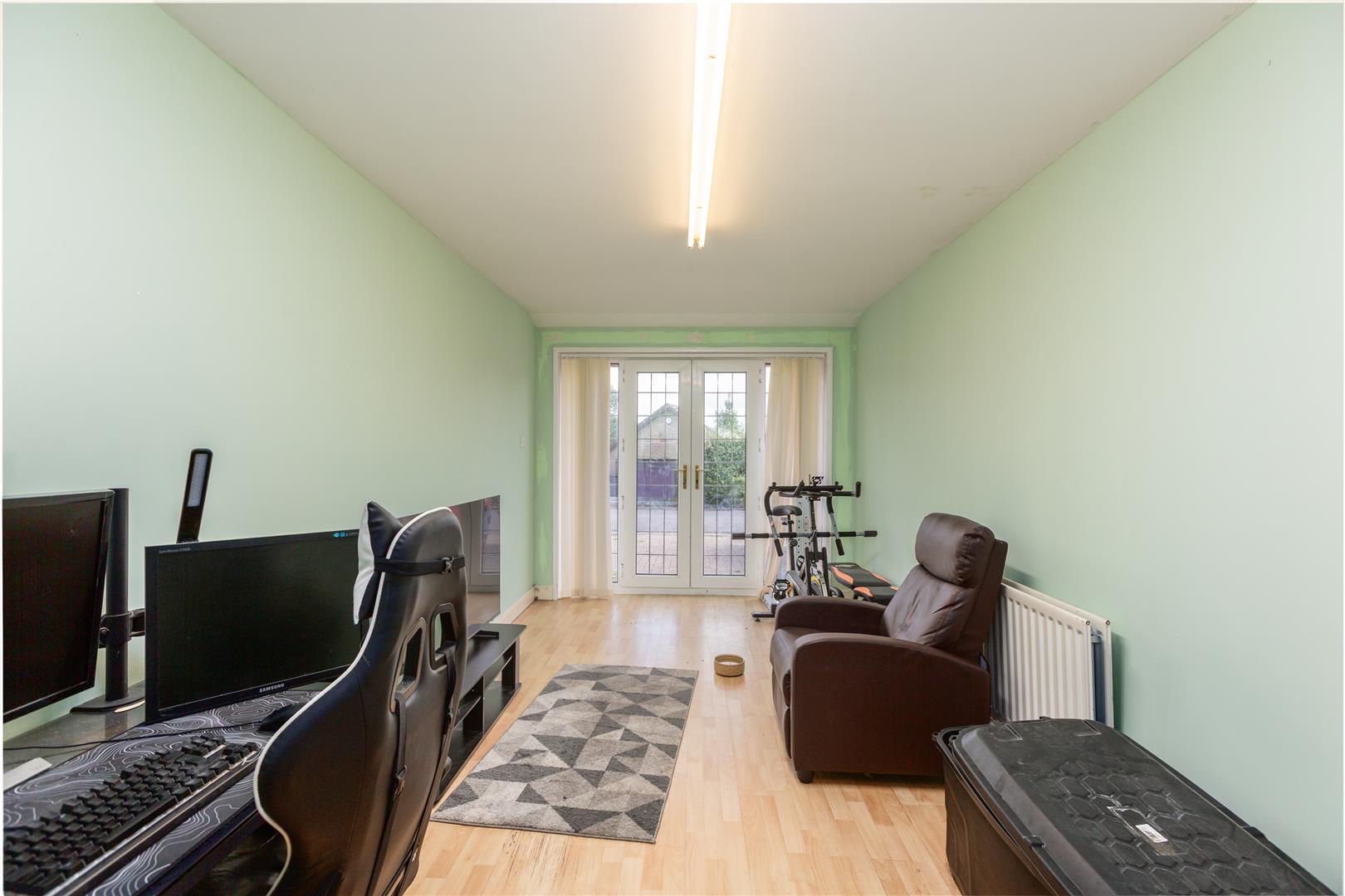 Oakwood Drive, Gowerton, Swansea, SA4 3DJ
